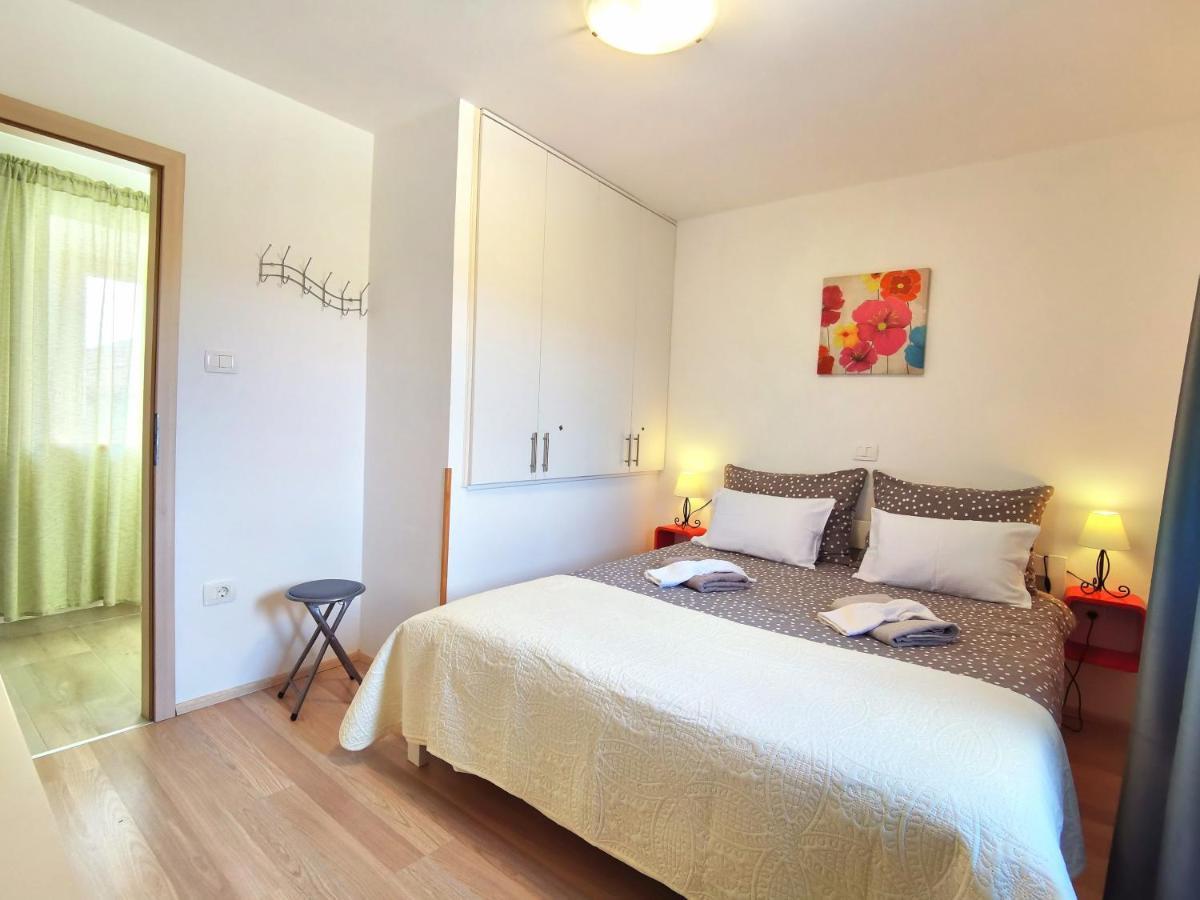 Jasmina Apartment Hum Extérieur photo