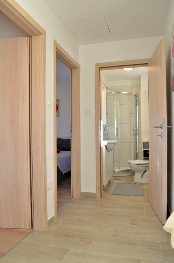 Jasmina Apartment Hum Extérieur photo